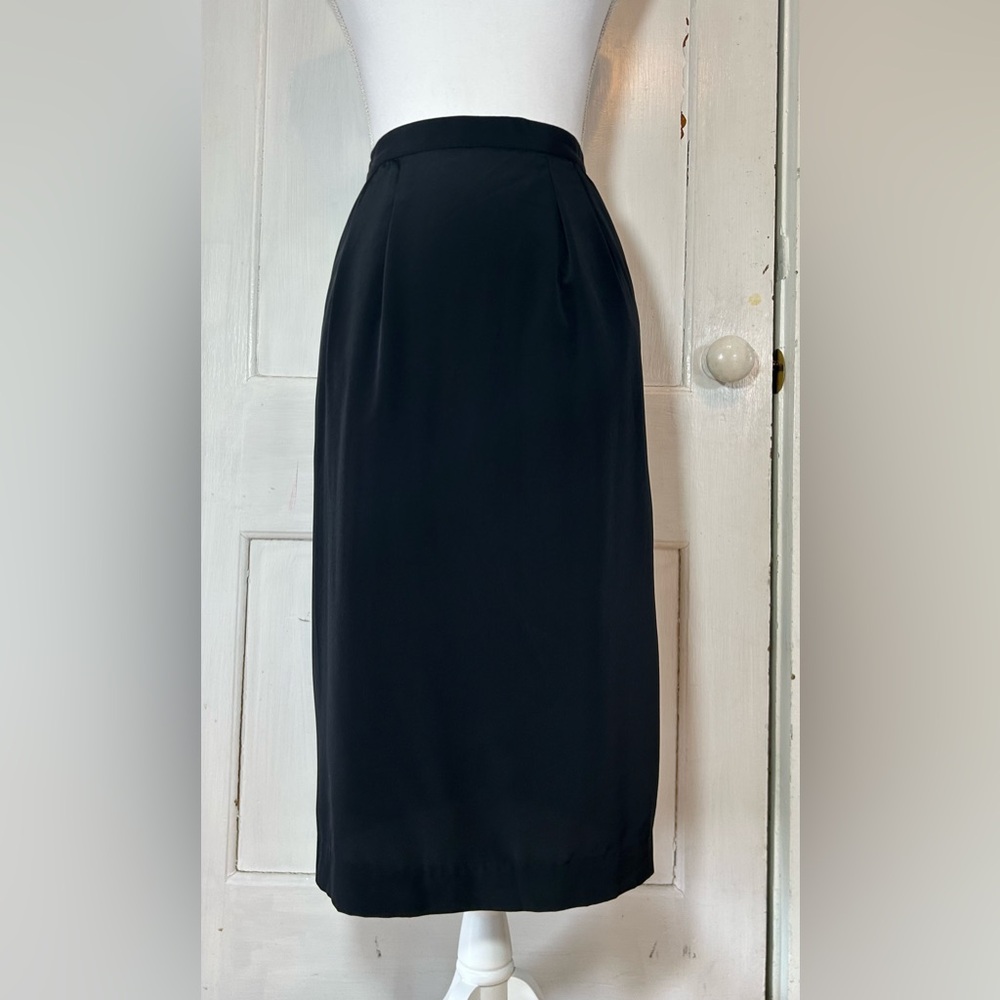 Vintage 1980’s Liz Claiborne Black Suit with Belt size 4 Petite EUC - Picture 7 of 15